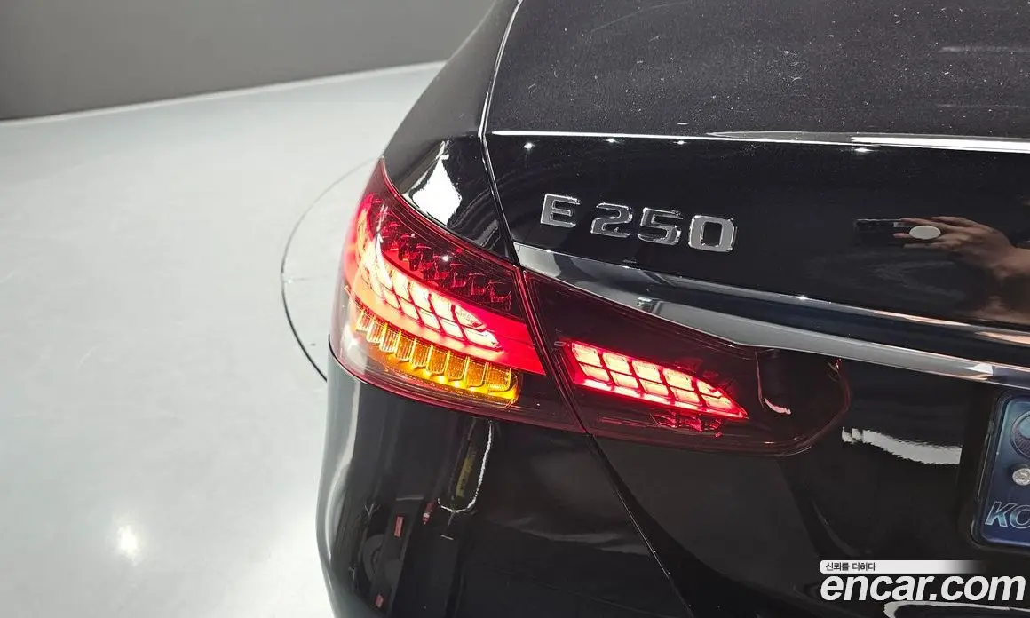 Mercedes-Benz E-Class 2021 2.0 автомат (гидро), фото 9
