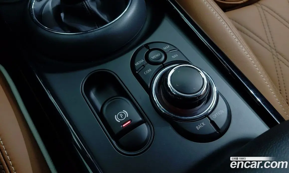 Mini Clubman 2022 2.0 автомат (гидро), фото 16