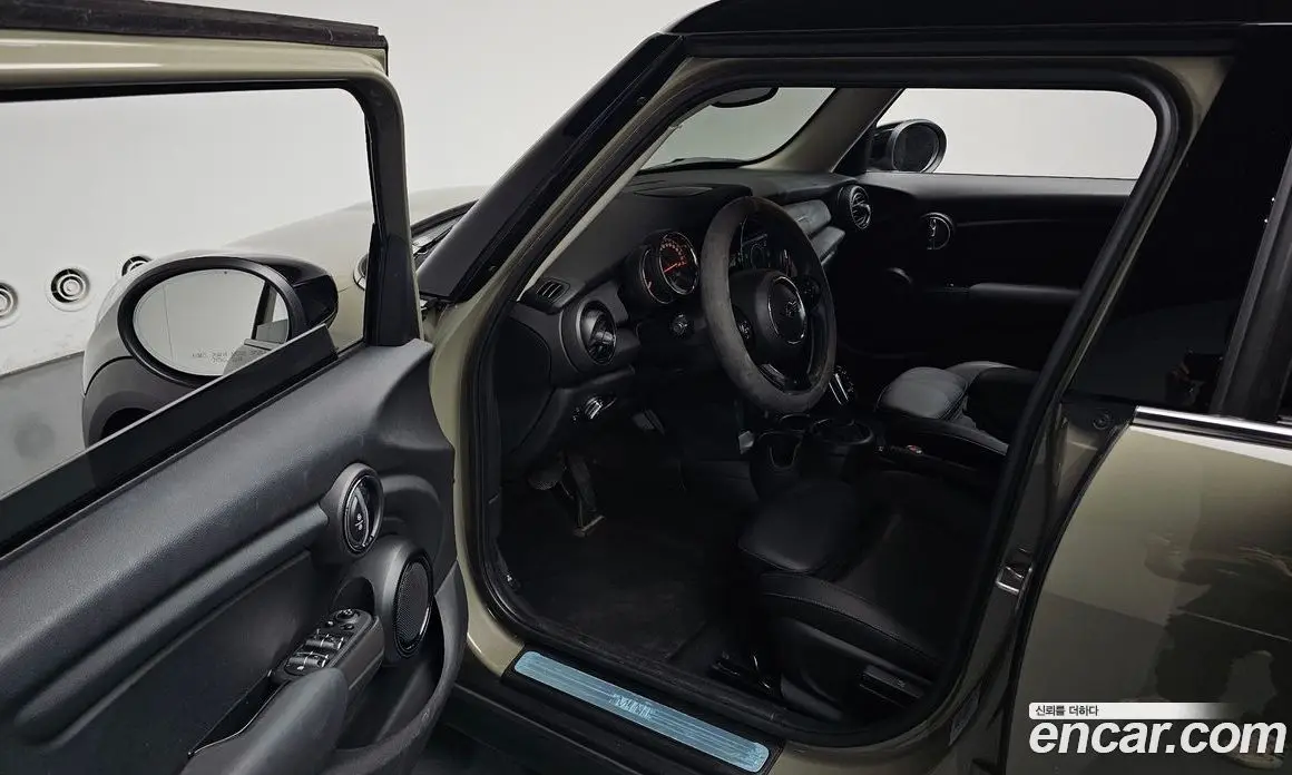 Mini Cooper 2020 1.5 автомат (гидро), фото 13