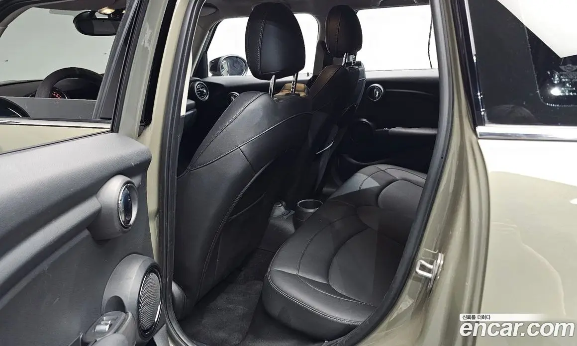 Mini Cooper 2020 1.5 автомат (гидро), фото 17