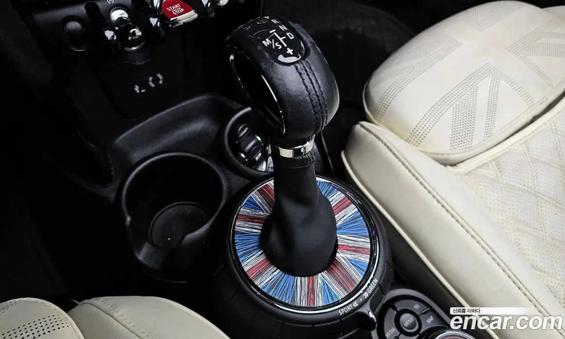 Mini Cooper Convertible 2017 1.5 автомат (гидро), фото 12