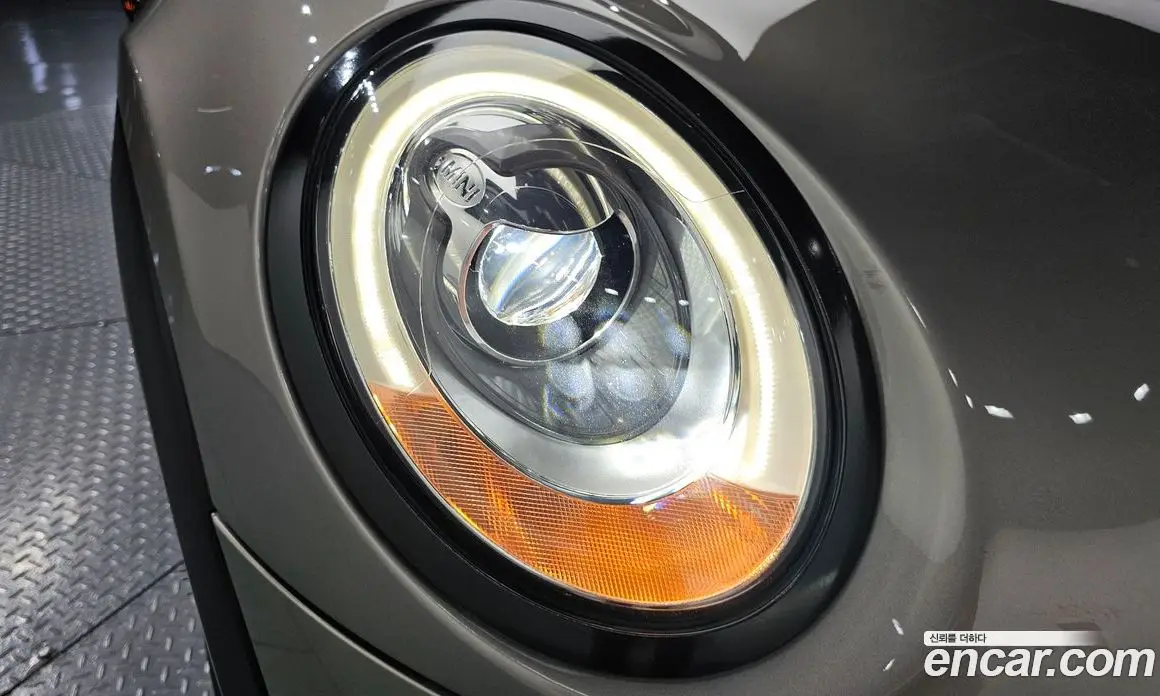 Mini Cooper Convertible 2017 1.5 автомат (гидро), фото 8