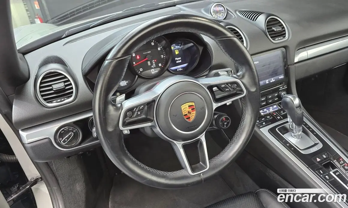 Porsche 718 2018 2.0 автомат (гидро), фото 12