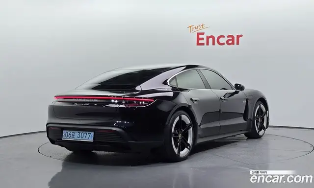 Porsche Taycan 2024 0.1 автомат (гидро), миниатюра 2