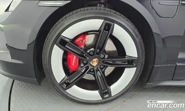 Porsche Taycan 2024 0.1 автомат (гидро), миниатюра 5