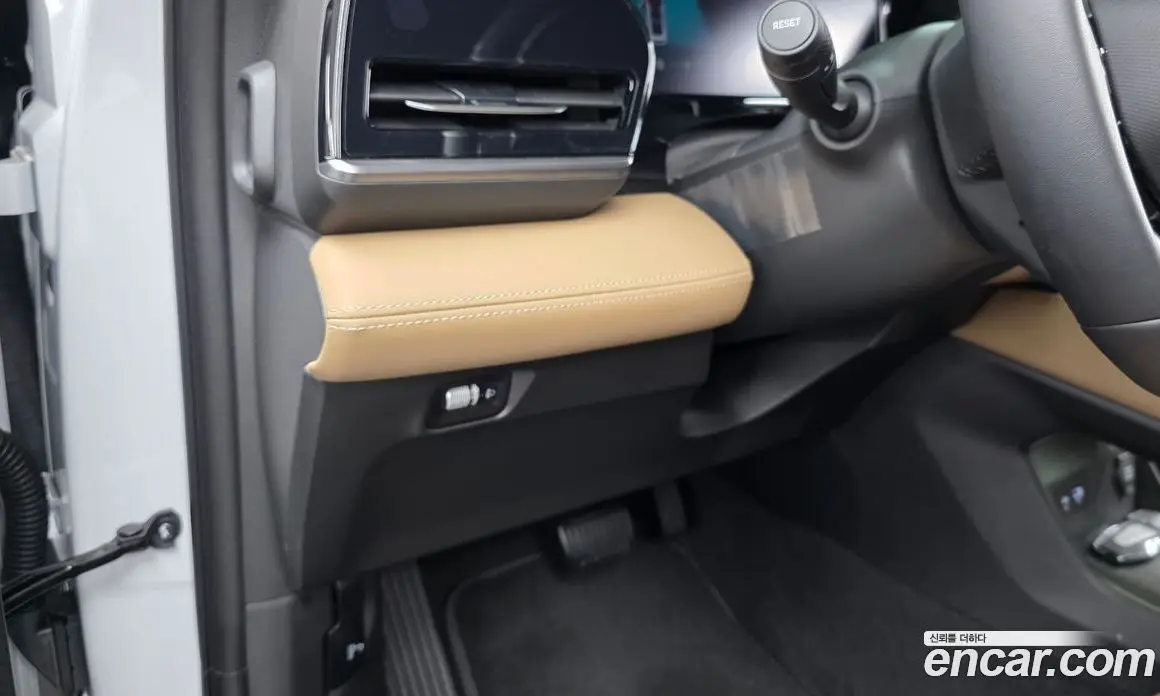 Renault (Samsung) Grand Koleos 2025 1.5 автомат (гидро), фото 23
