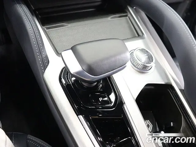 Renault (Samsung) Grand Koleos 2025 1.5 автомат (гидро), миниатюра 9
