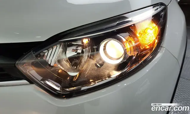 Renault (Samsung) QM3 2017 1.5 автомат (гидро), миниатюра 8