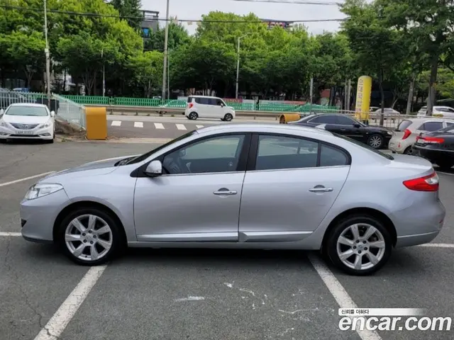Renault (Samsung) SM3 2010 1.6 автомат (гидро), миниатюра 3