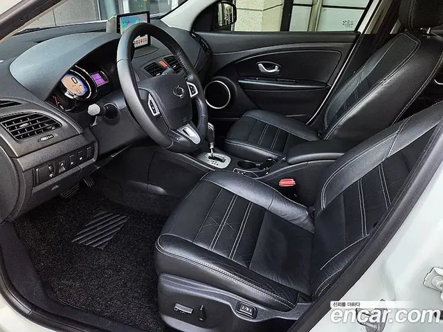 Renault (Samsung) SM3 2015 1.6 автомат (гидро), миниатюра 9