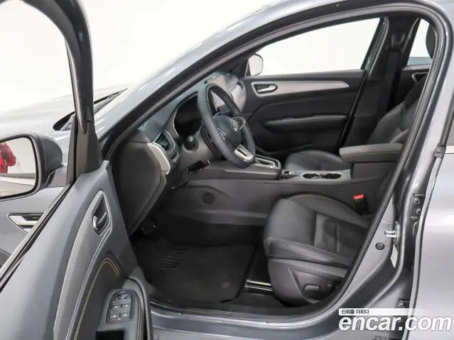 Renault (Samsung) XM3 2024 1.6 автомат (гидро), миниатюра 9