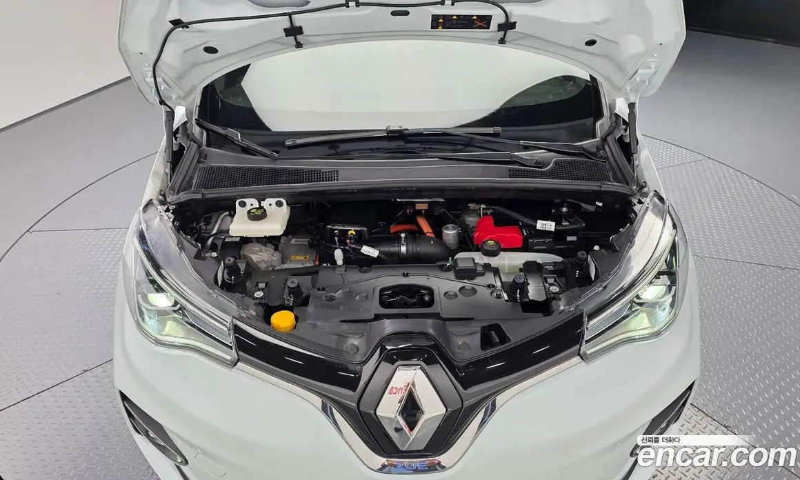 Renault (Samsung) Zoe 2021 0.2 автомат (гидро), фото 6