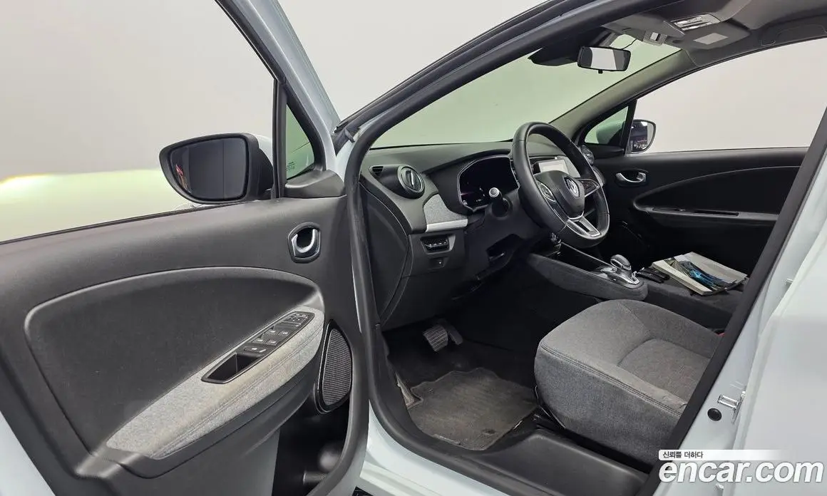 Renault (Samsung) Zoe 2021 0.2 автомат (гидро), фото 10