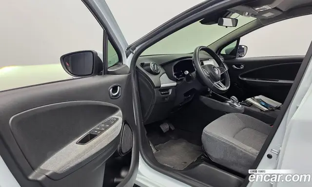 Renault (Samsung) Zoe 2021 0.2 автомат (гидро), миниатюра 10
