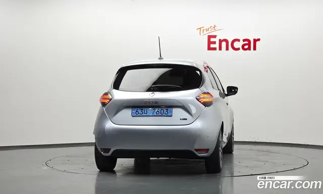 Renault (Samsung) Zoe 2021 0.2 автомат (гидро), миниатюра 4