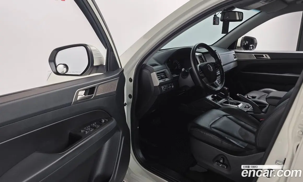 SsangYong Rexton 2018 2.2 автомат (гидро), фото 11