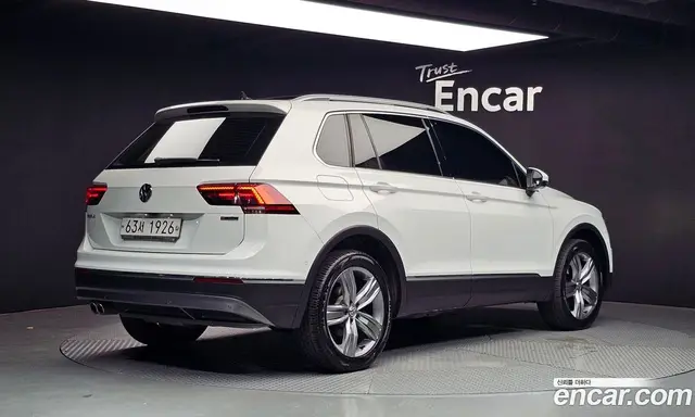 Volkswagen Tiguan 2018 2.0 автомат (гидро), миниатюра 2