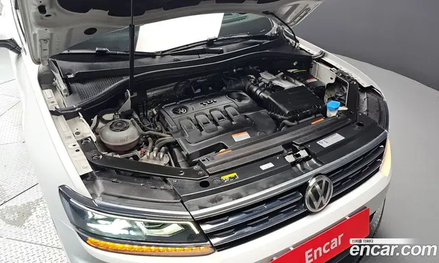 Volkswagen Tiguan 2018 2.0 автомат (гидро), миниатюра 6