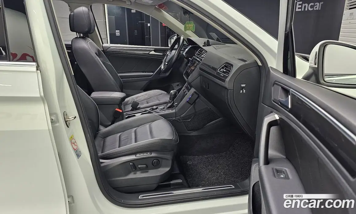 Volkswagen Tiguan 2020 2.0 автомат (гидро), фото 11