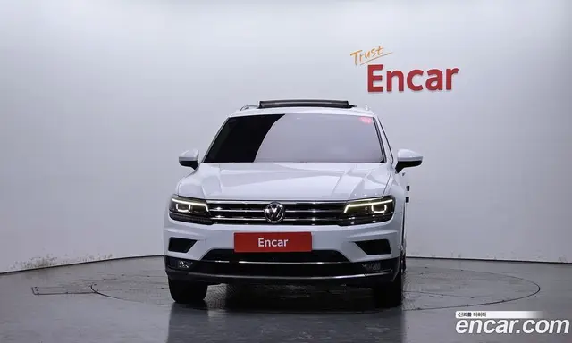 Volkswagen Tiguan 2020 2.0 автомат (гидро), миниатюра 3