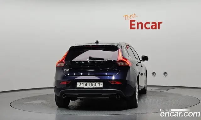 Volvo V40 2016 2.0 автомат (гидро), миниатюра 4