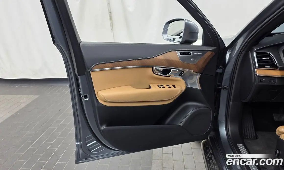 Volvo XC90 2018 2.0 автомат (гидро), фото 14
