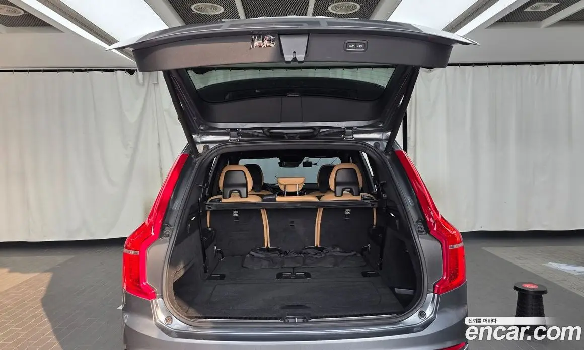 Volvo XC90 2018 2.0 автомат (гидро), фото 26