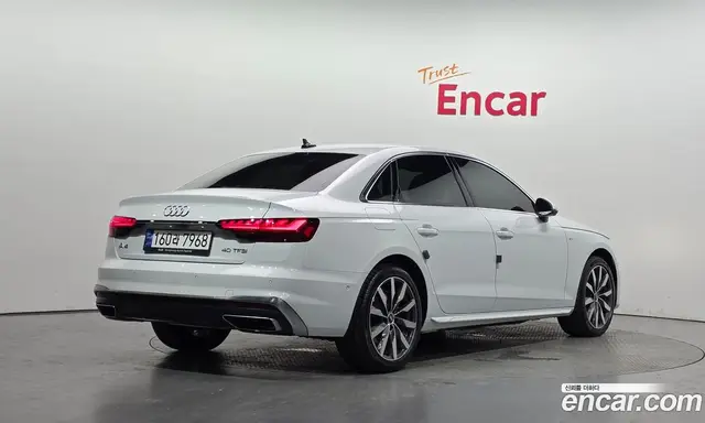Audi A4 2023 2.0 автомат (гидро), миниатюра 2