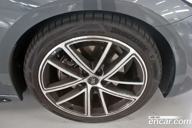 Audi A5 2025 2.0 автомат (гидро), миниатюра 5