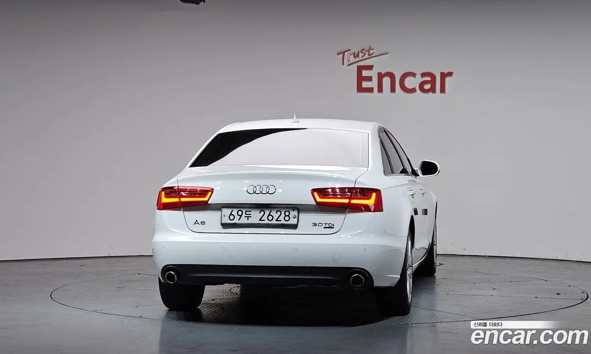 Audi A6 2014 3.0 автомат (гидро), фото 4