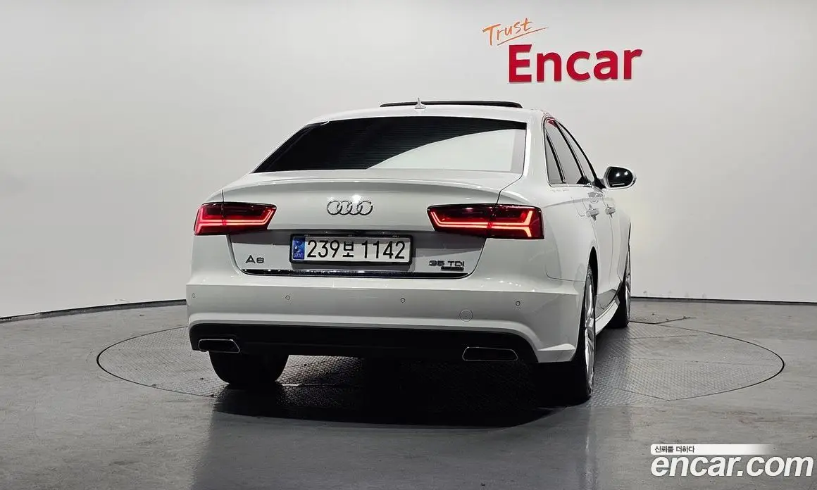 Audi A6 2018 2.0 автомат (гидро), фото 4