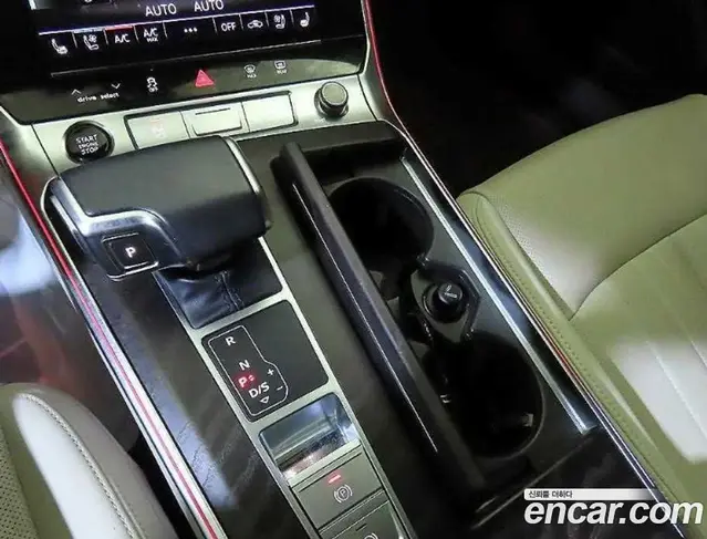 Audi A6 2023 2.0 автомат (гидро), миниатюра 12