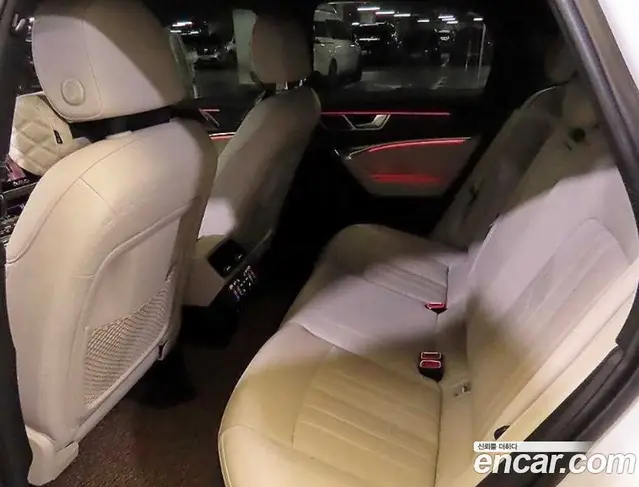 Audi A6 2023 2.0 автомат (гидро), миниатюра 7