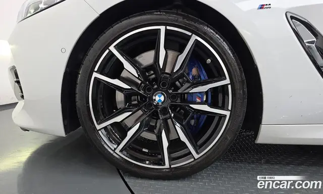 BMW 8 серия 2023 4.4 автомат (гидро), миниатюра 5