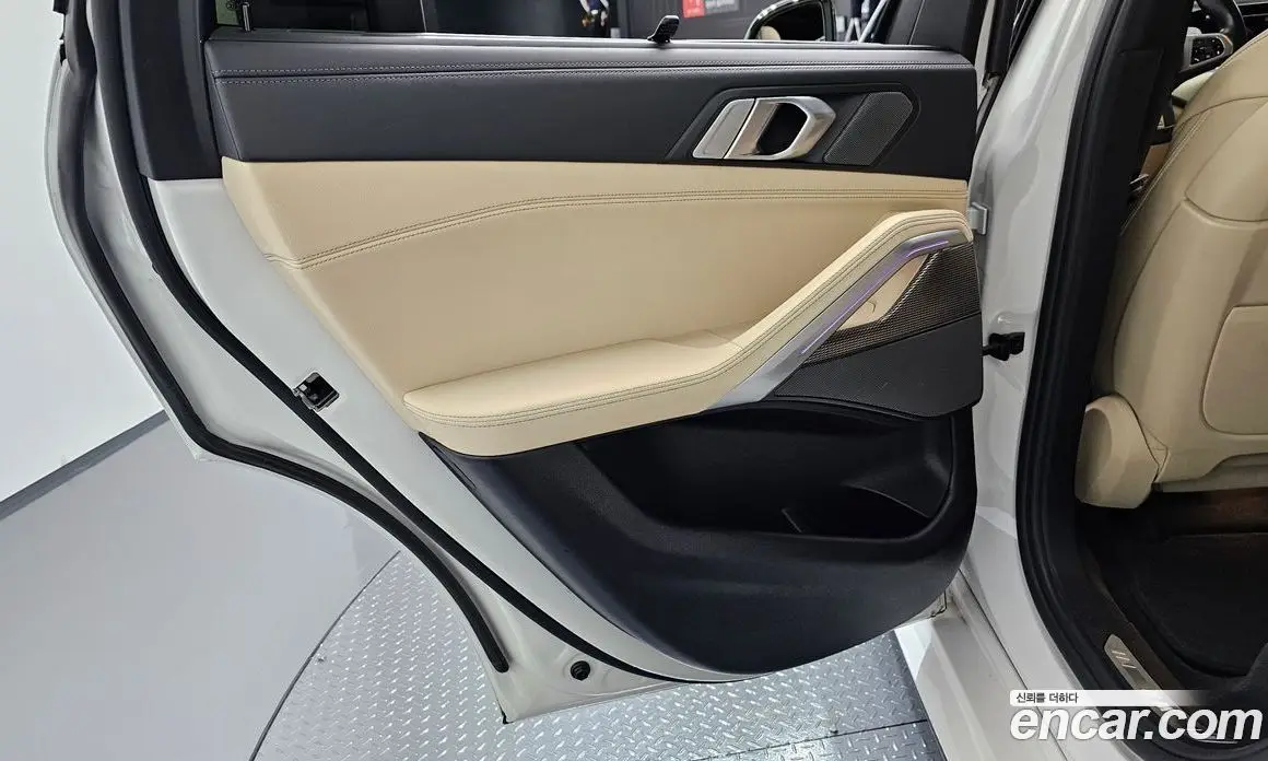 BMW X6 2021 3.0 автомат (гидро), фото 15