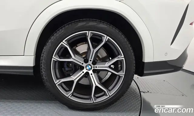 BMW X6 2021 3.0 автомат (гидро), миниатюра 7