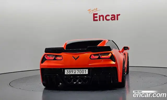 Chevrolet Corvette 2015 6.2 механика, миниатюра 4