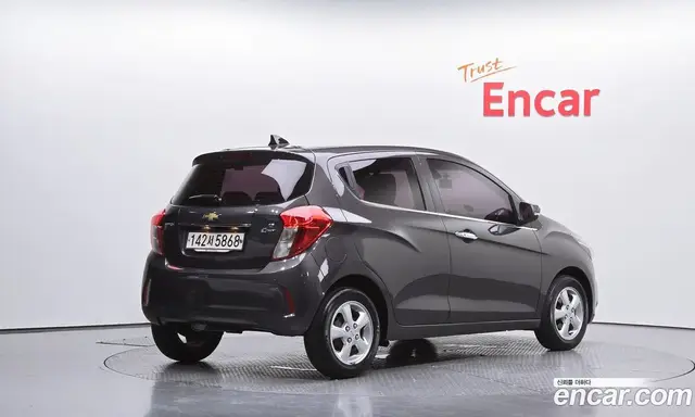 Chevrolet Spark 2016 1.0 автомат (гидро), миниатюра 2