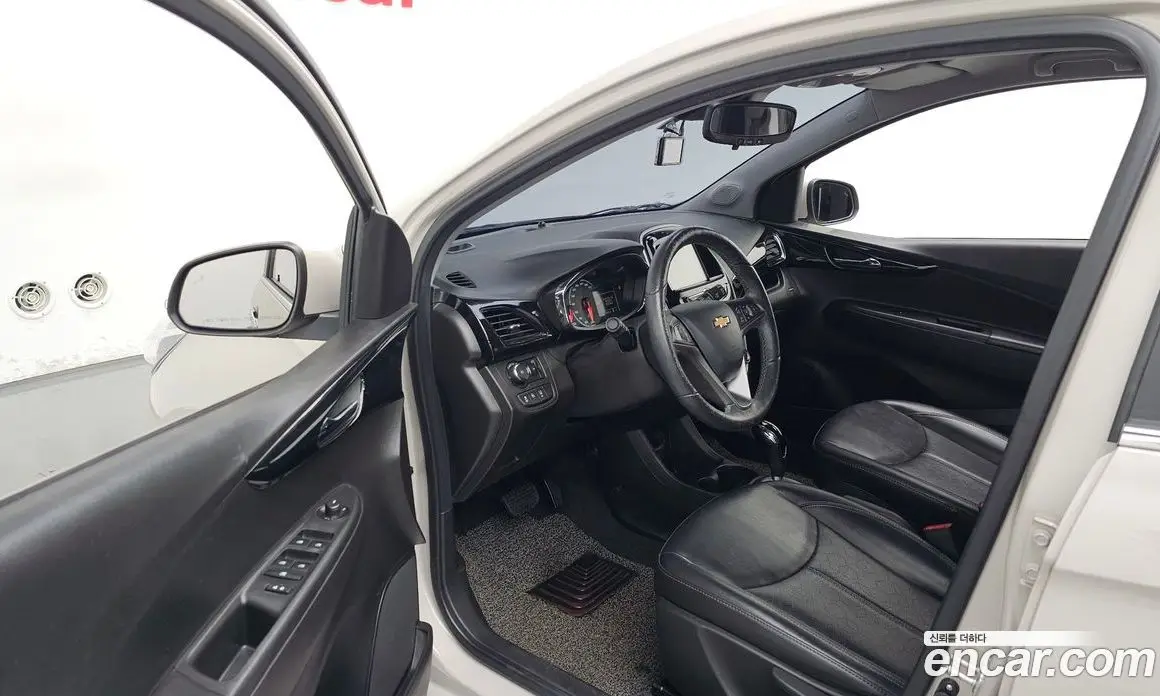 Chevrolet Spark 2016 1.0 автомат (гидро), фото 12