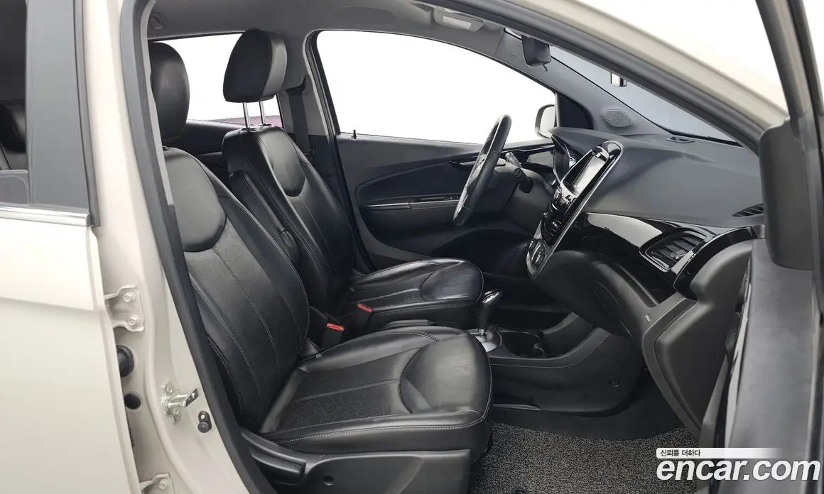 Chevrolet Spark 2016 1.0 автомат (гидро), фото 16