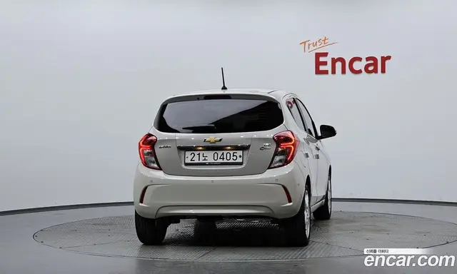Chevrolet Spark 2016 1.0 автомат (гидро), миниатюра 3