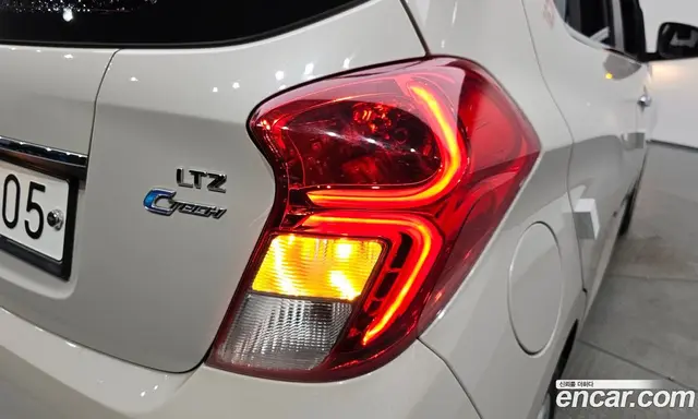 Chevrolet Spark 2016 1.0 автомат (гидро), миниатюра 8