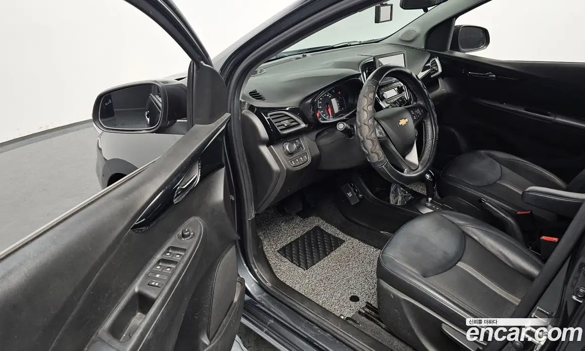 Chevrolet Spark 2019 1.0 автомат (гидро), фото 11
