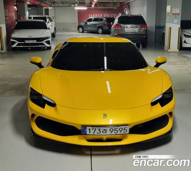 Ferrari 296 2023 3.0 автомат (гидро), миниатюра 3