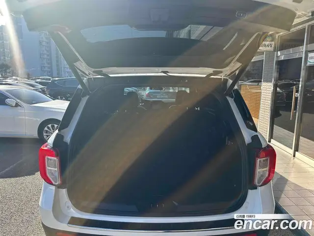 Ford Explorer 2020 2.3 автомат (гидро), миниатюра 5