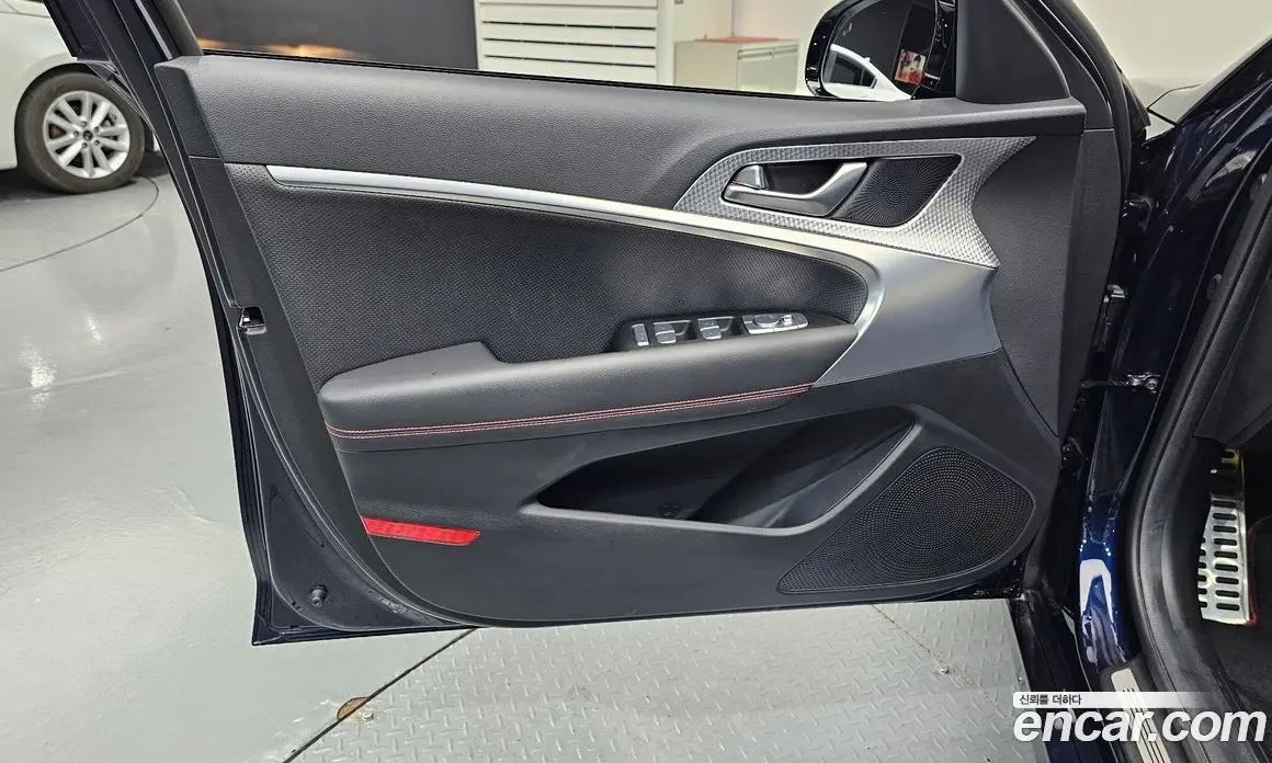 Genesis G70 2022 2.0 автомат (гидро), фото 14