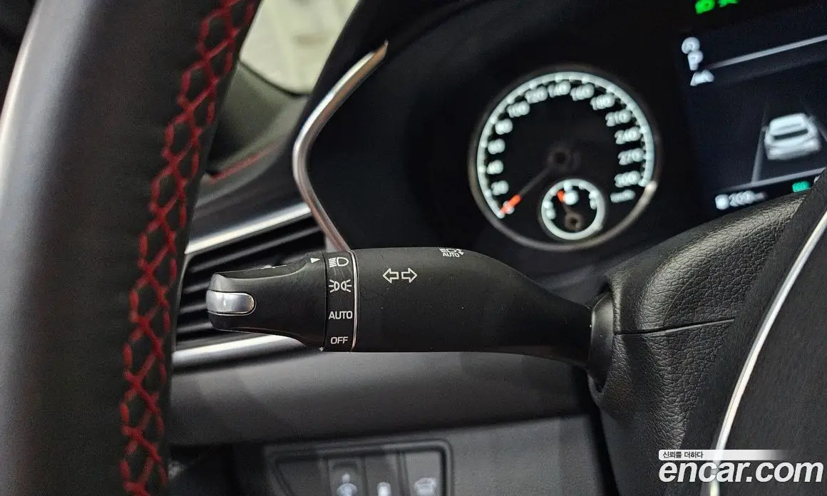 Genesis G70 2022 2.0 автомат (гидро), фото 28