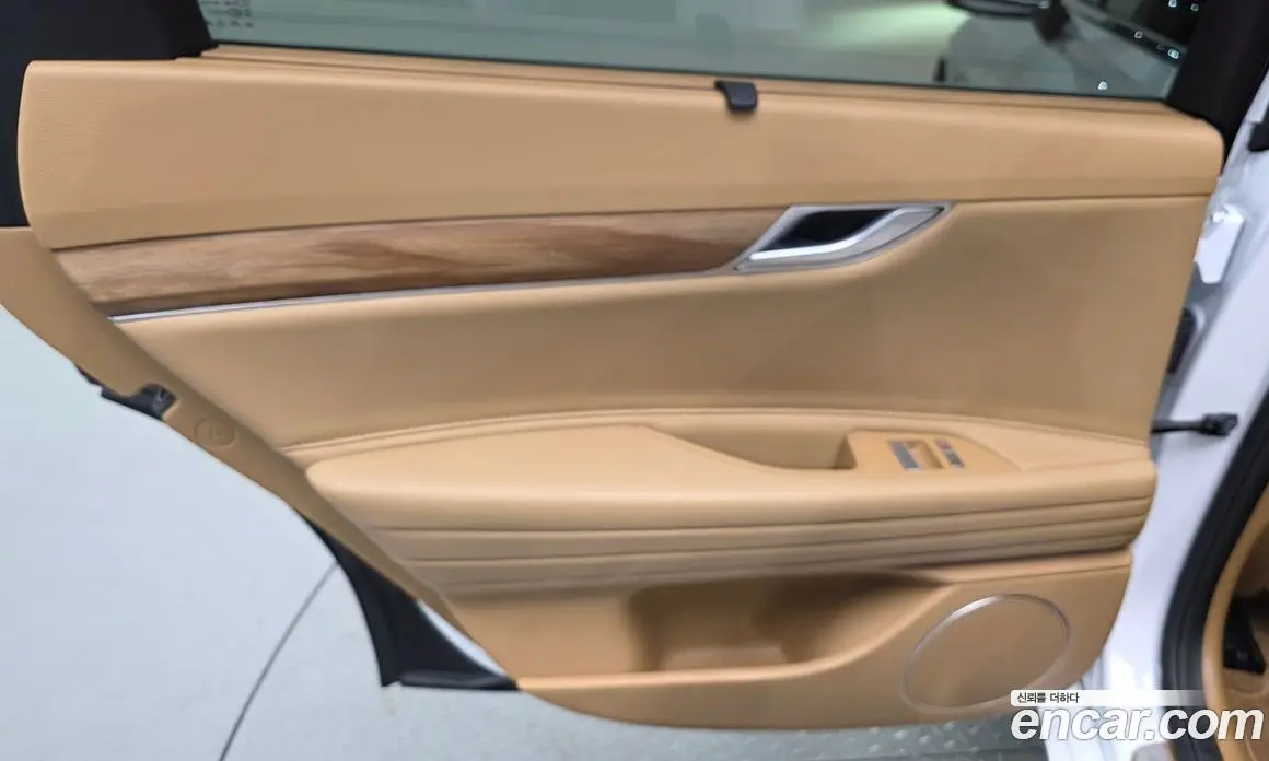 Genesis G80 2024 2.5 автомат (гидро), фото 15