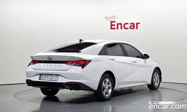 Hyundai Avante 2023 1.6 автомат (гидро), миниатюра 2