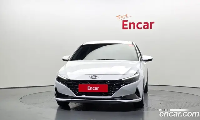 Hyundai Avante 2023 1.6 автомат (гидро), миниатюра 3